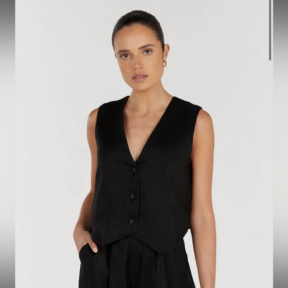 DIISH BANKS BLACK LINEN VEST